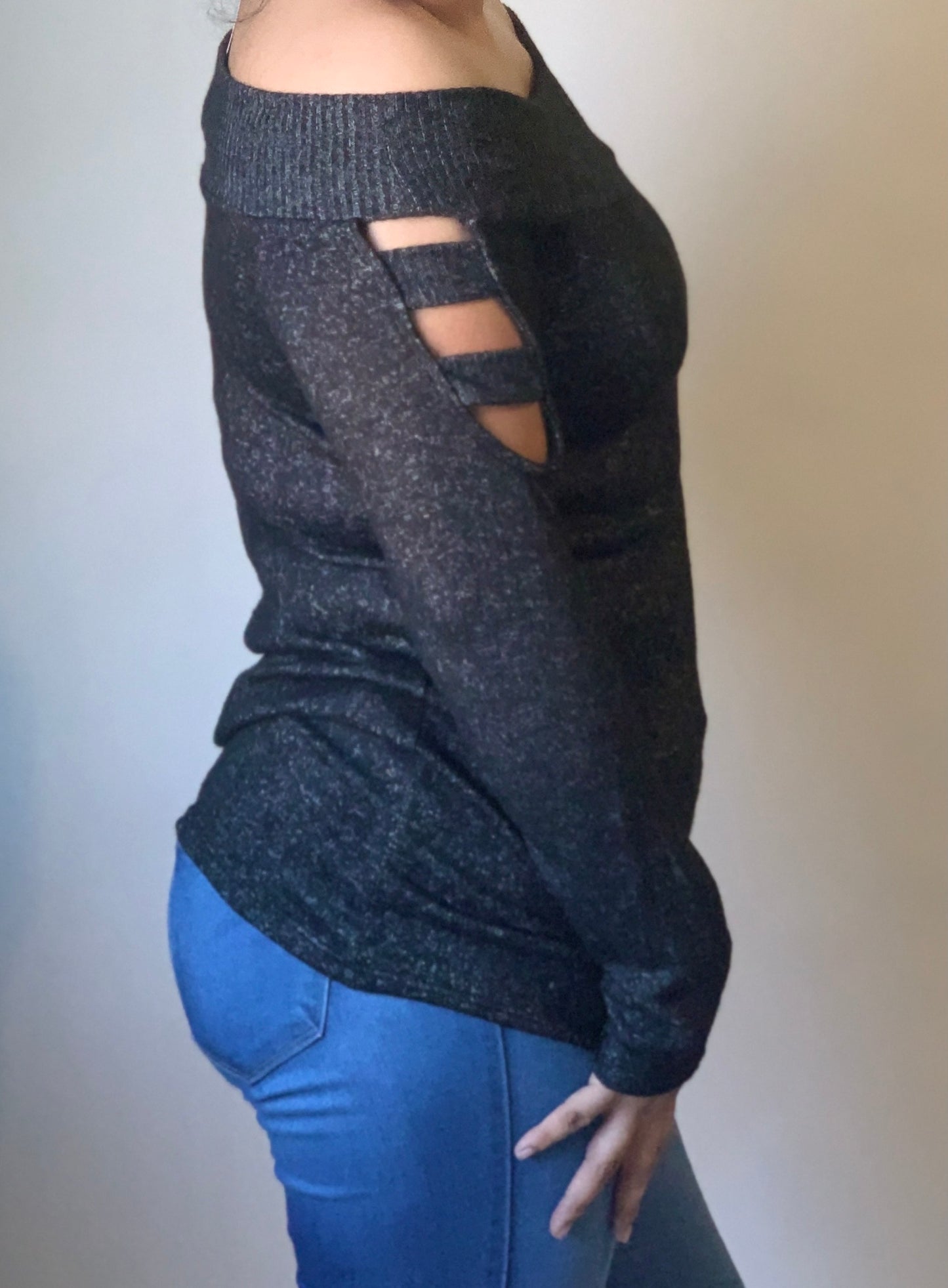 Off shoulder long sleeve